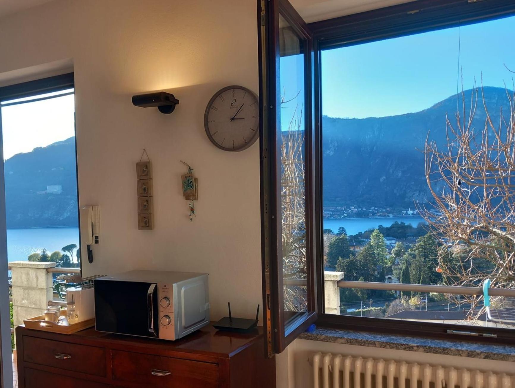 Lake And Guzzi View - Holiday Home Манделло-дель-Ларіо Екстер'єр фото