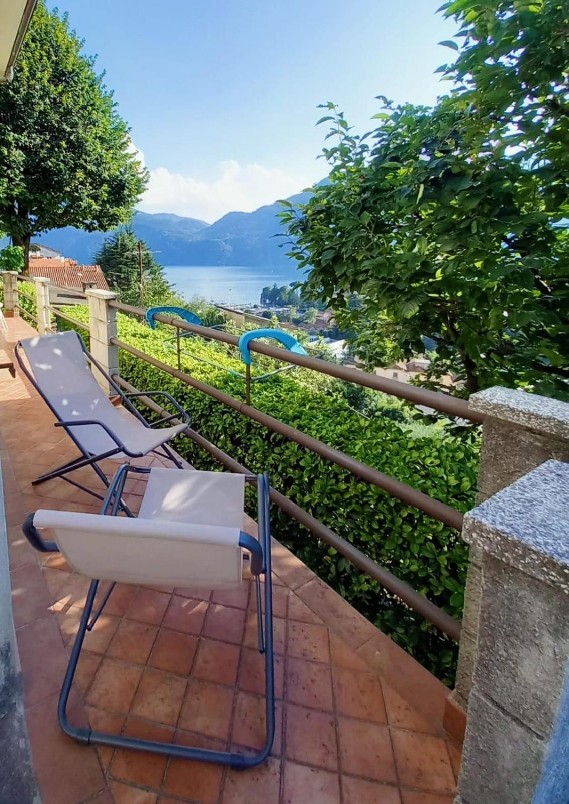 Lake And Guzzi View - Holiday Home Манделло-дель-Ларіо Екстер'єр фото